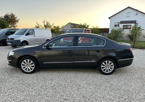 Volkswagen Passat cena 17700 przebieg: 280000, rok produkcji 2007 z Dąbrowa Tarnowska małe 154